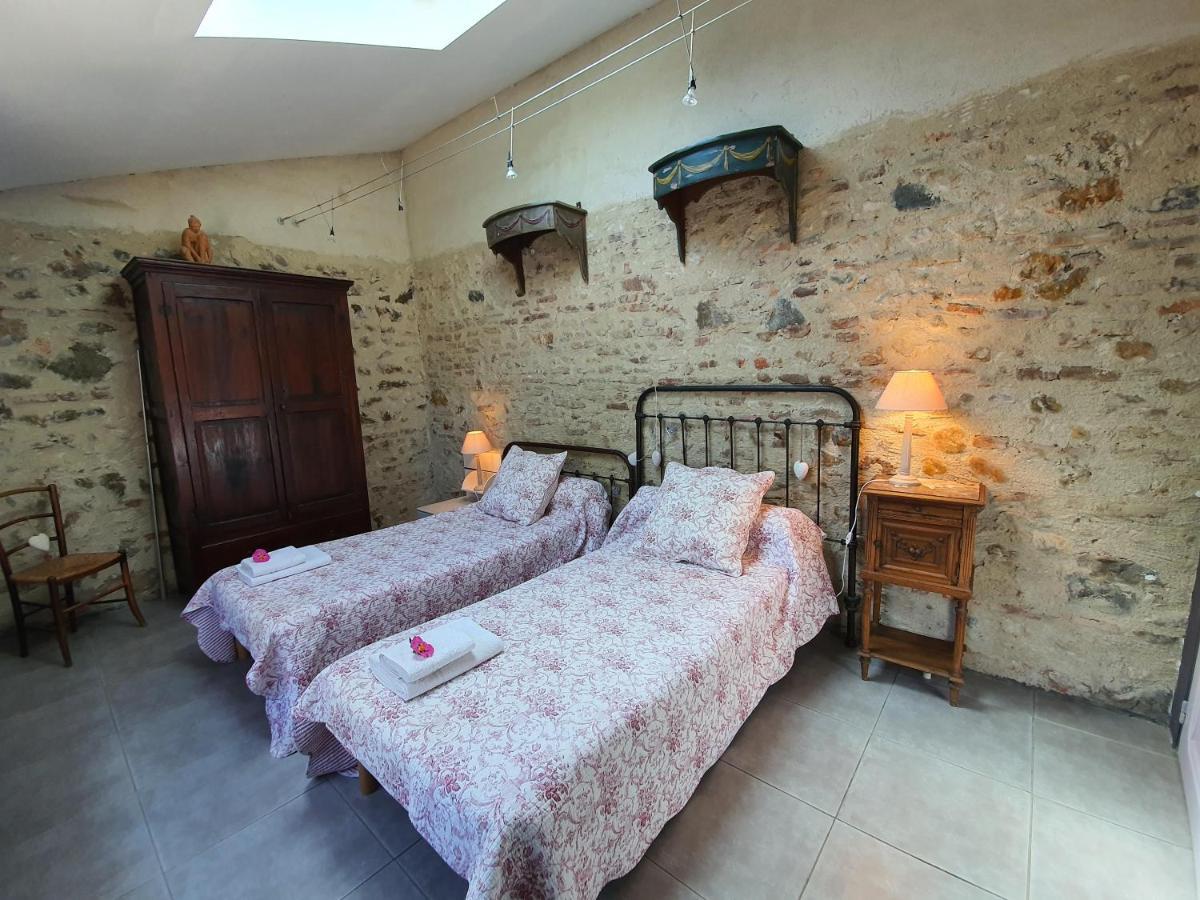 Le Clos Des Pins Claira Esterno foto