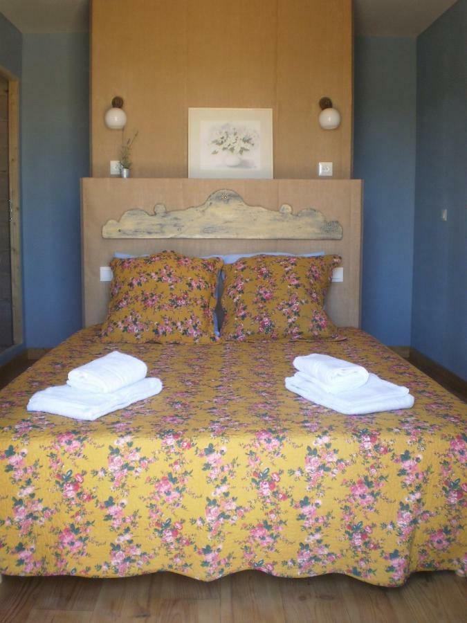 Le Clos Des Pins Claira Esterno foto